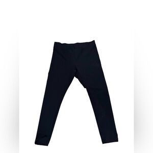 Matty M xxl Classic Black Leggings measurements in pics, like new